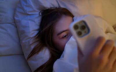 Protección de NNA en el entorno digital. La UE pone el foco en plataformas, IA y bienestar digital